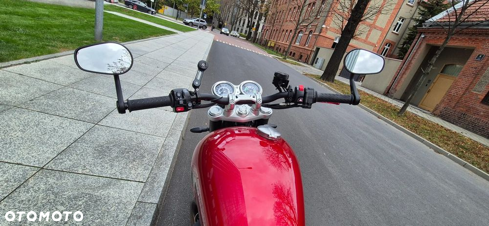 Triumph Speed Twin - 2