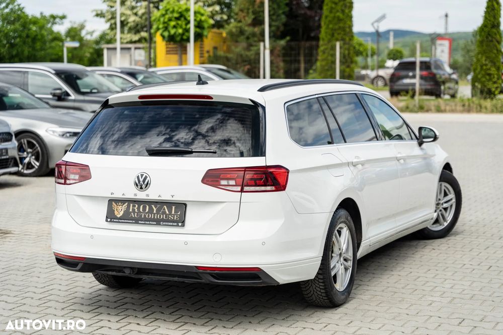 Volkswagen Passat 2.0 TDI DSG Comfortline - 5