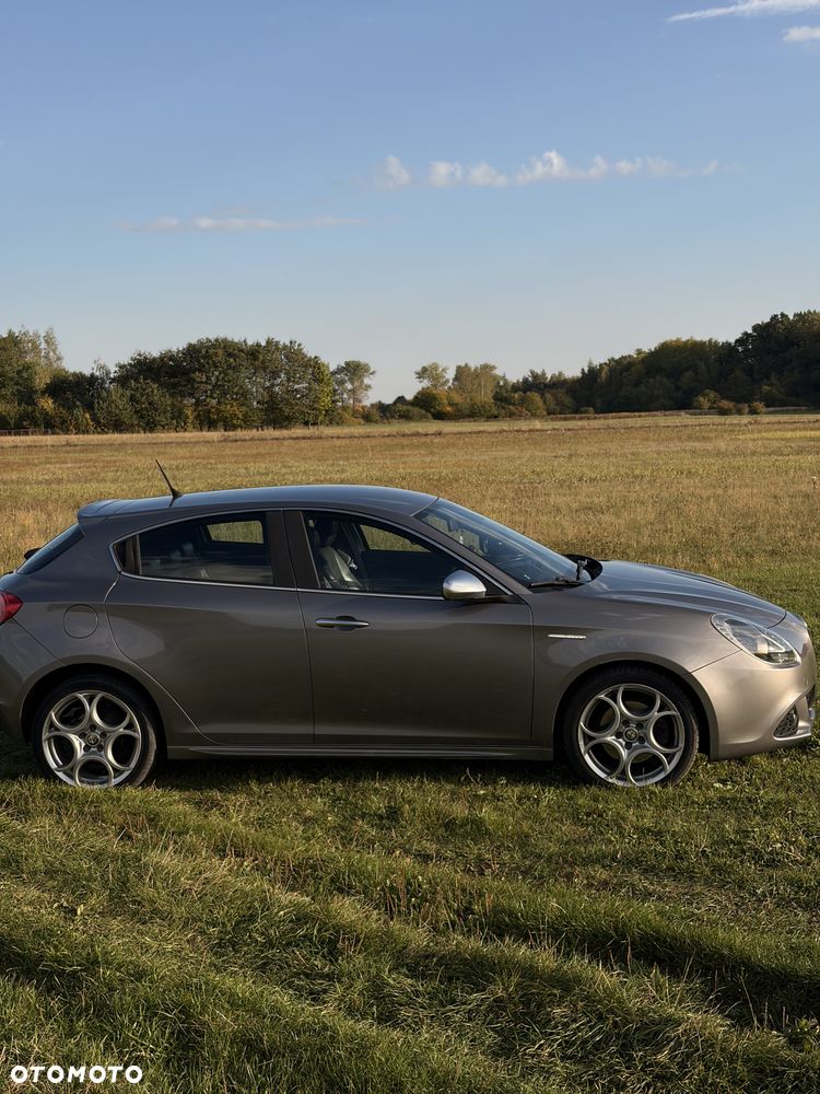 Alfa Romeo Giulietta 2.0 JTDM Distinctive - 3