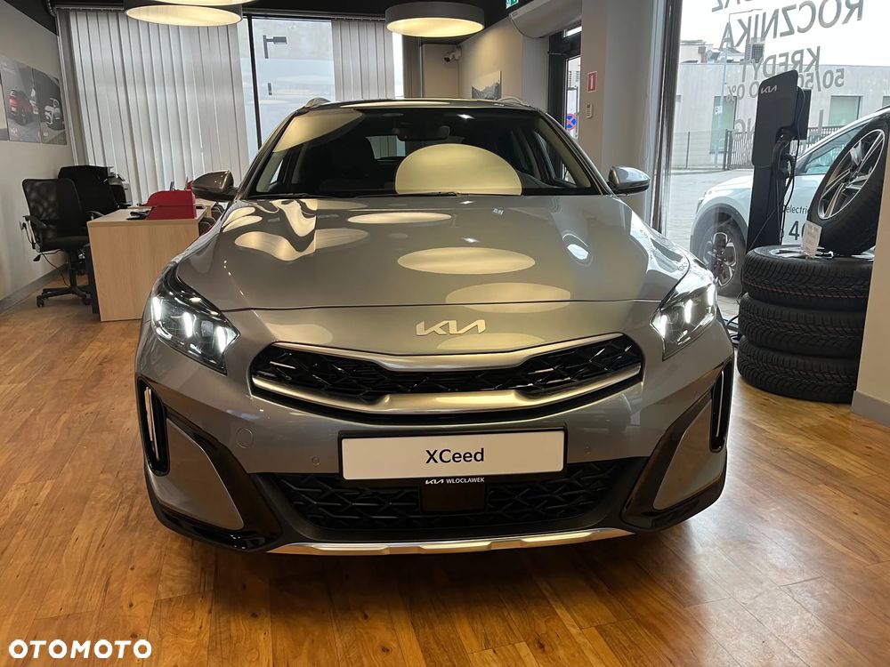 Kia XCeed 1.5 T-GDI Business Line DCT - 3