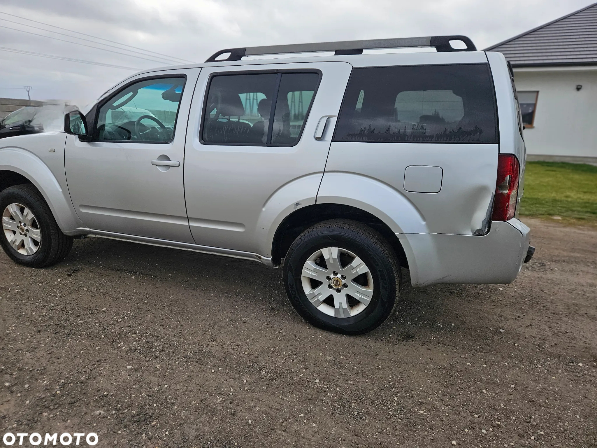 Nissan Pathfinder - 9