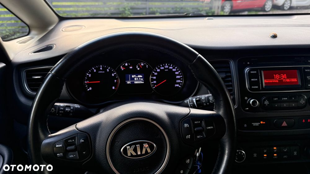 Kia Carens 1.6 GDI Dream Team Edition - 21
