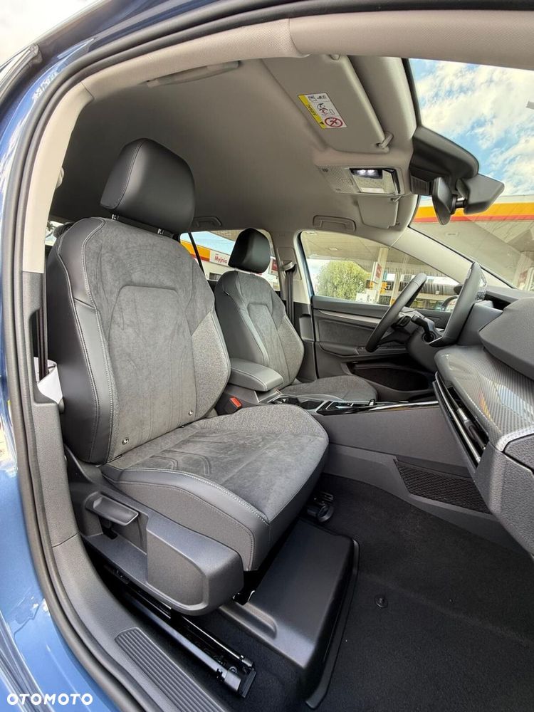 Volkswagen Golf Variant 1.5 eTSI mHEV Life Plus DSG - 12