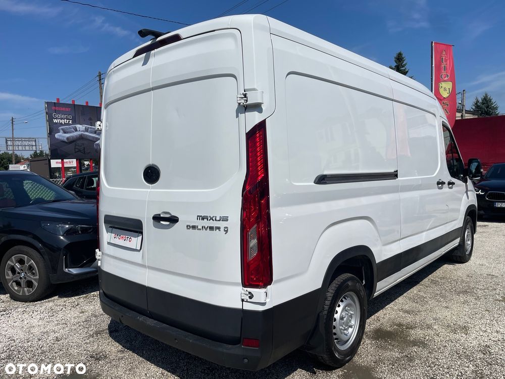 Maxus DELIVER 9 - 3