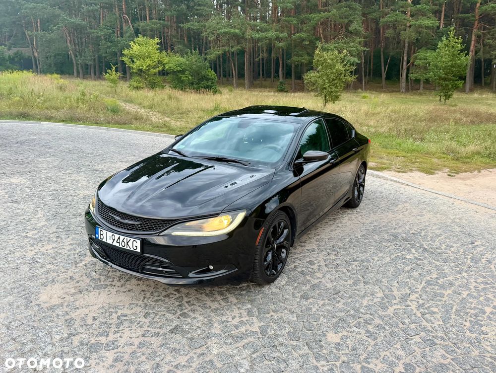 Chrysler 200 - 1