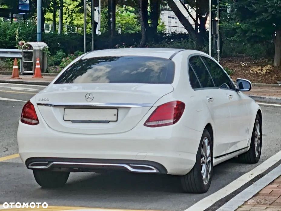 Mercedes-Benz Klasa C 200 9G-TRONIC Avantgarde - 5