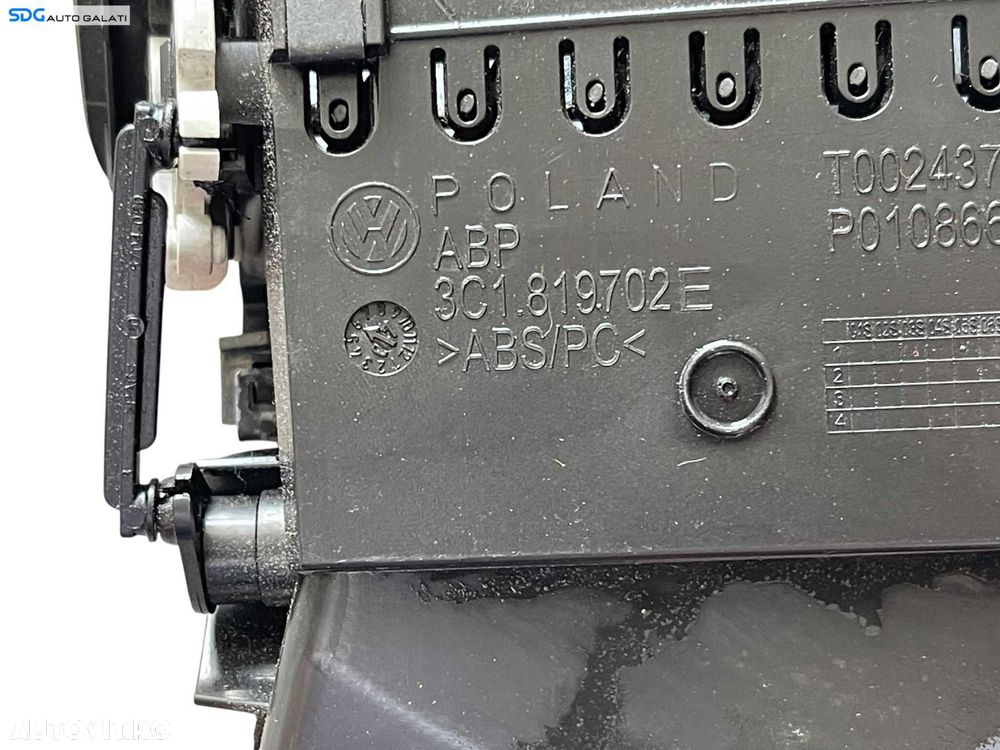 Grila Gura Aer Aerisire Ventilatie Bord Dreapta Volkswagen Passat B6 2005 - 2010 Cod 3C1819702E [B4486] - 4