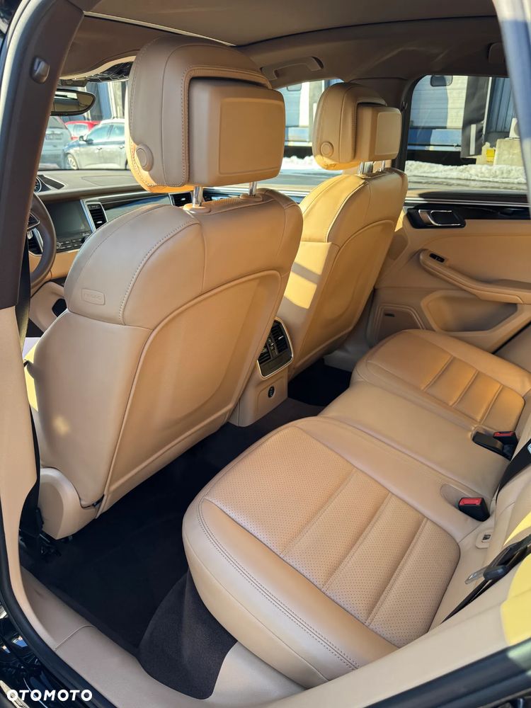 Porsche Macan - 18