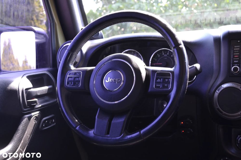 Jeep Wrangler 3.6 Unlim Sahara - 39