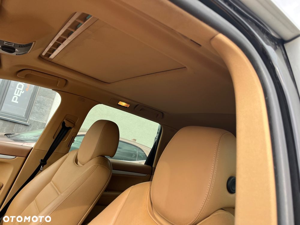 Porsche Cayenne Tiptronic S - 10