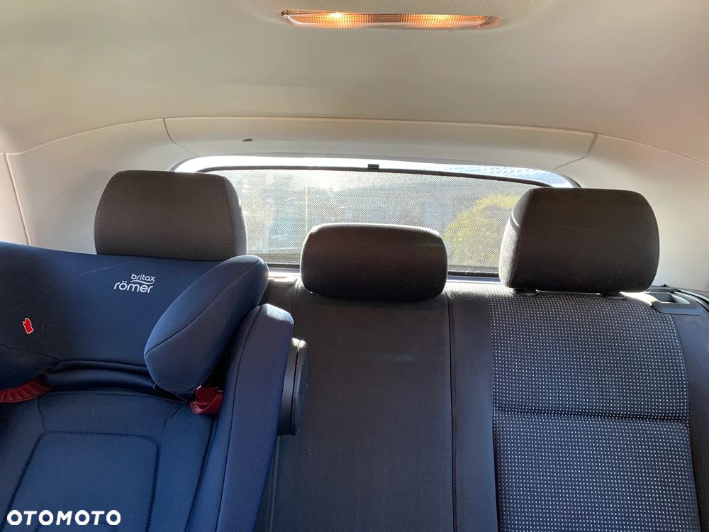 Audi A3 3-drzwiowe 2.0 FSI Attraction - 16