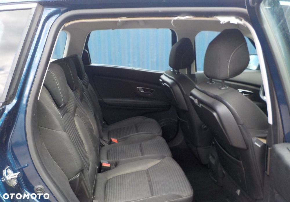 Renault Grand Scenic - 18