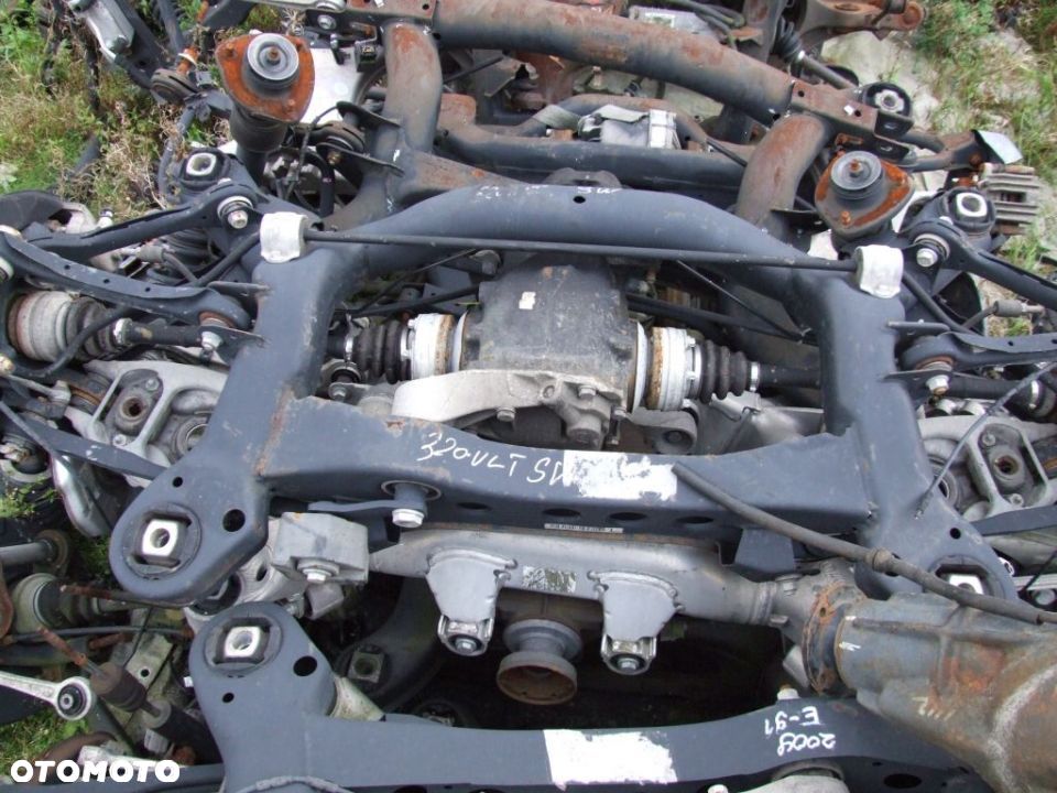 Dyfer tył, most tył -  BMW  E87, E90, E91, E92 - 1