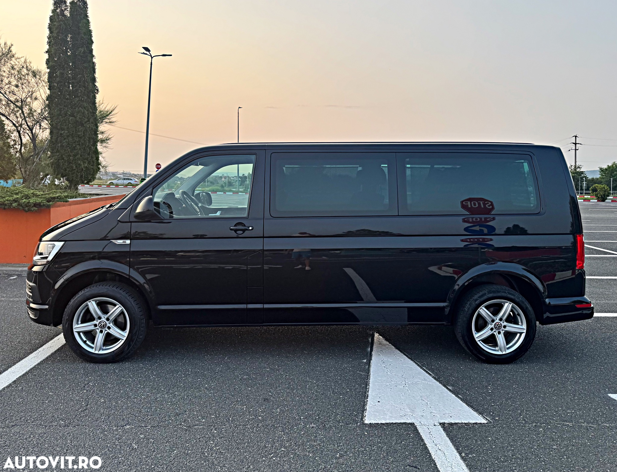 Volkswagen Caravelle T6 2.0 TDI KR Comfortline DSG - 9