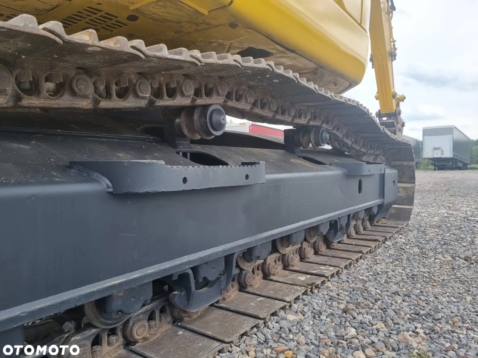 Komatsu PC 228 - 8