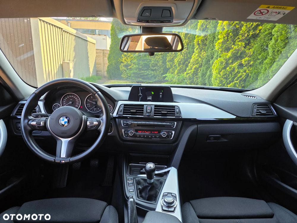 BMW Seria 3 320d - 9
