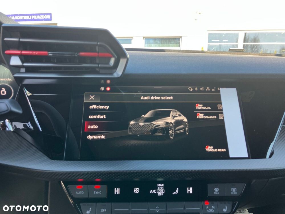Audi RS3 Limousine - 17