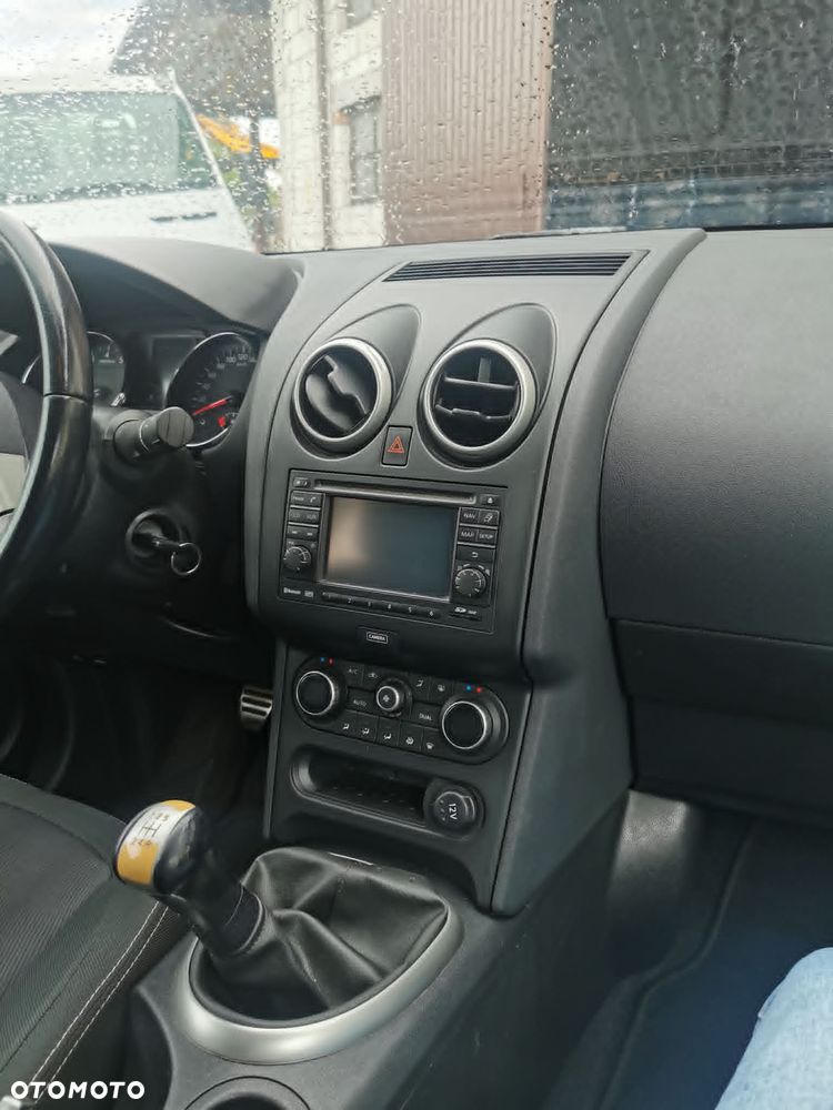 Nissan Qashqai - 16