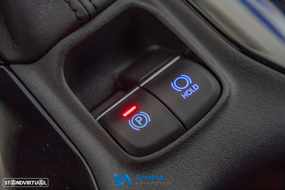 Toyota Corolla Touring Sports - 43