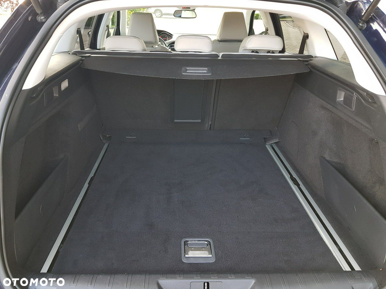 Peugeot 308 SW 2.0 Blue HDi Allure S&S - 14
