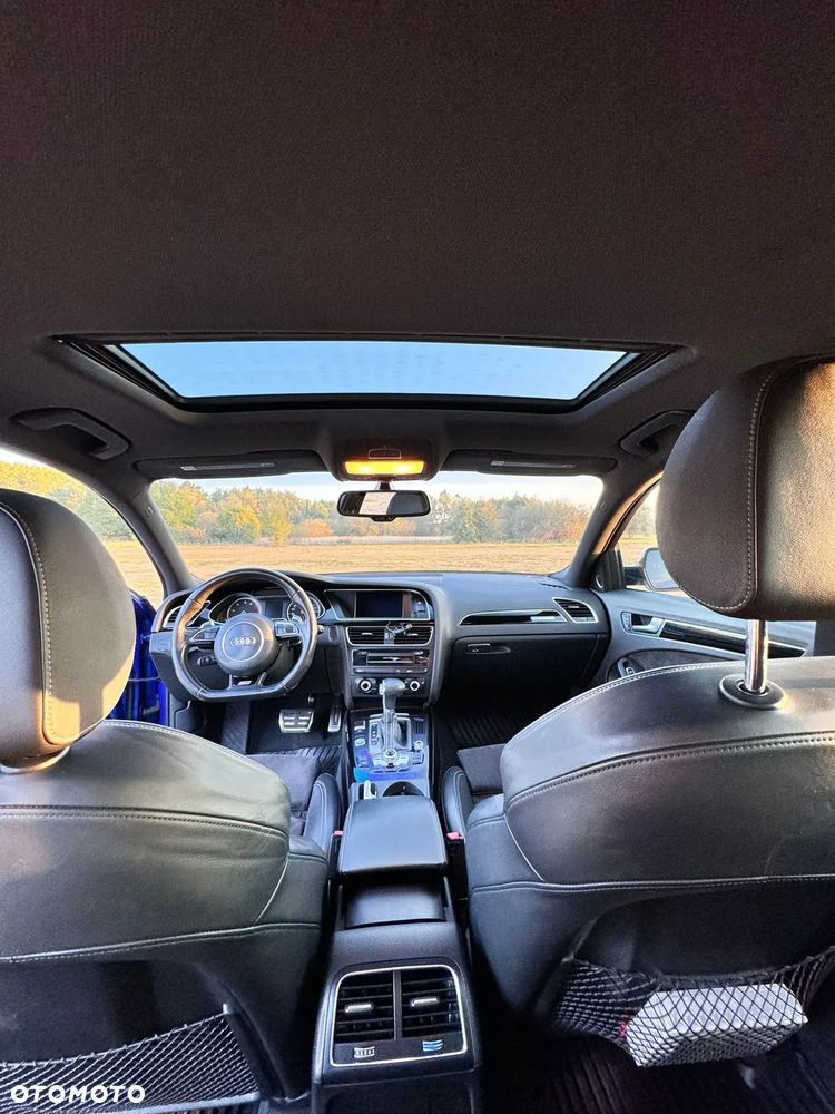 Audi A4 Limousine - 13