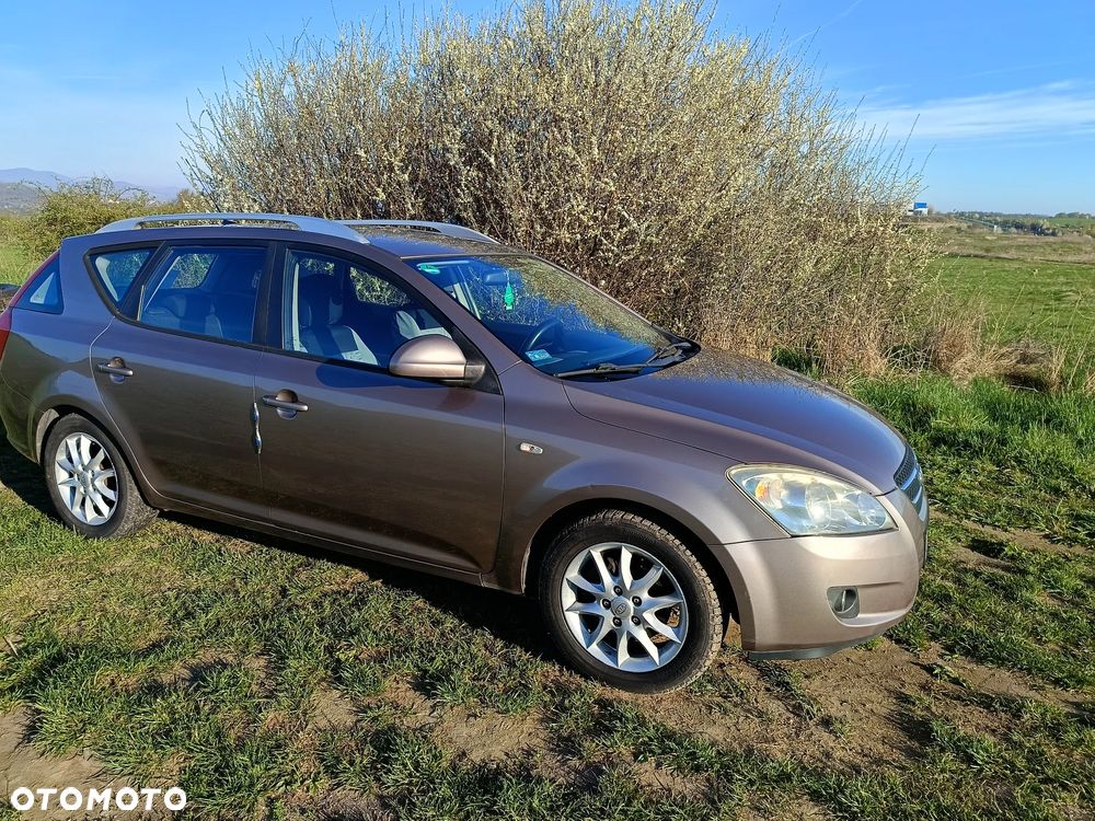 Kia Ceed 1.6 Comfort - 1