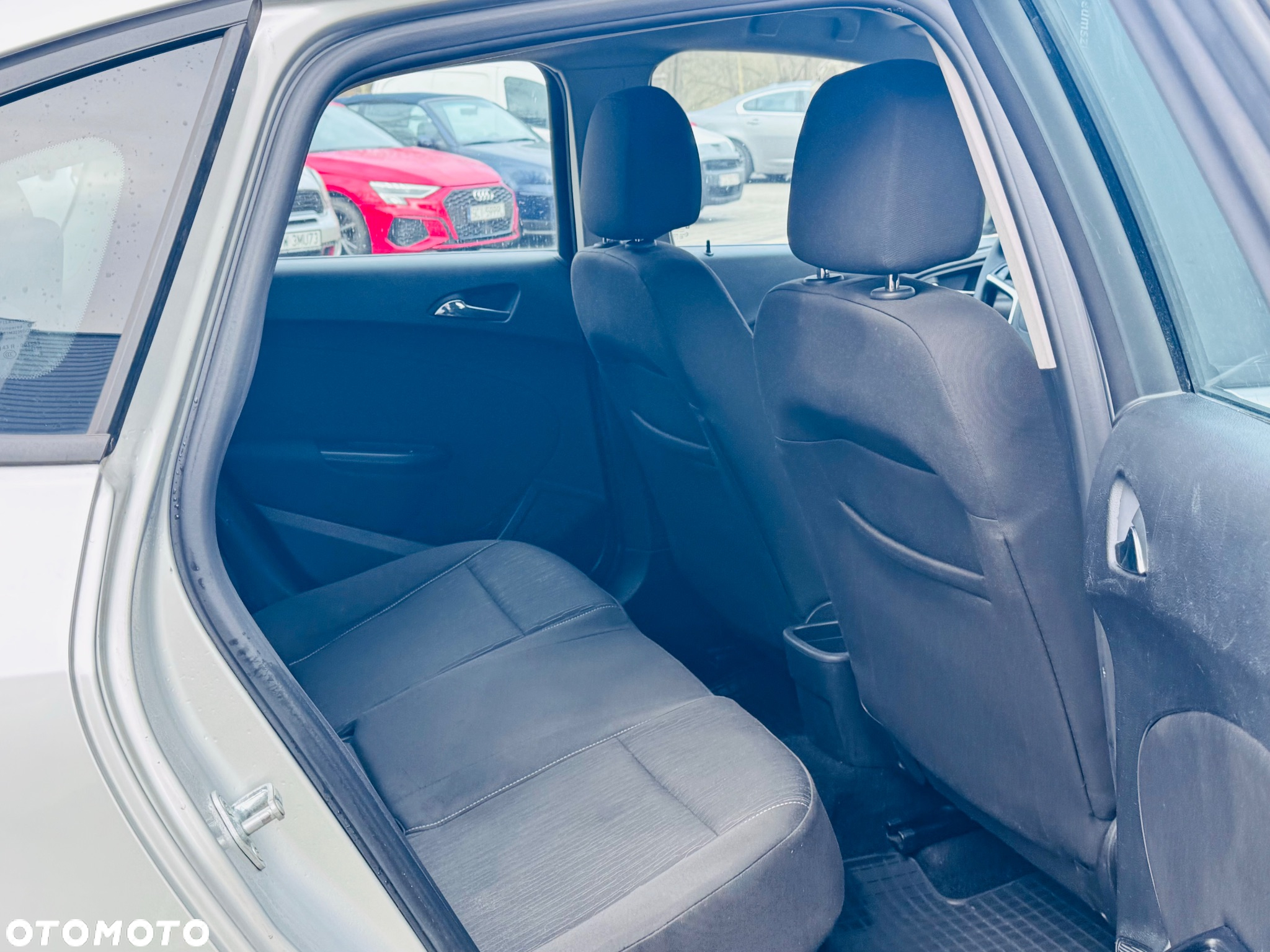 Opel Astra IV 1.4 T Business S&S - 39