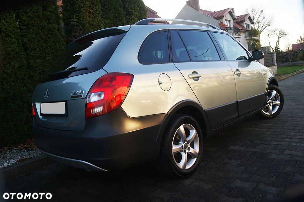 Skoda Fabia 1.2 TSI Scout - 16