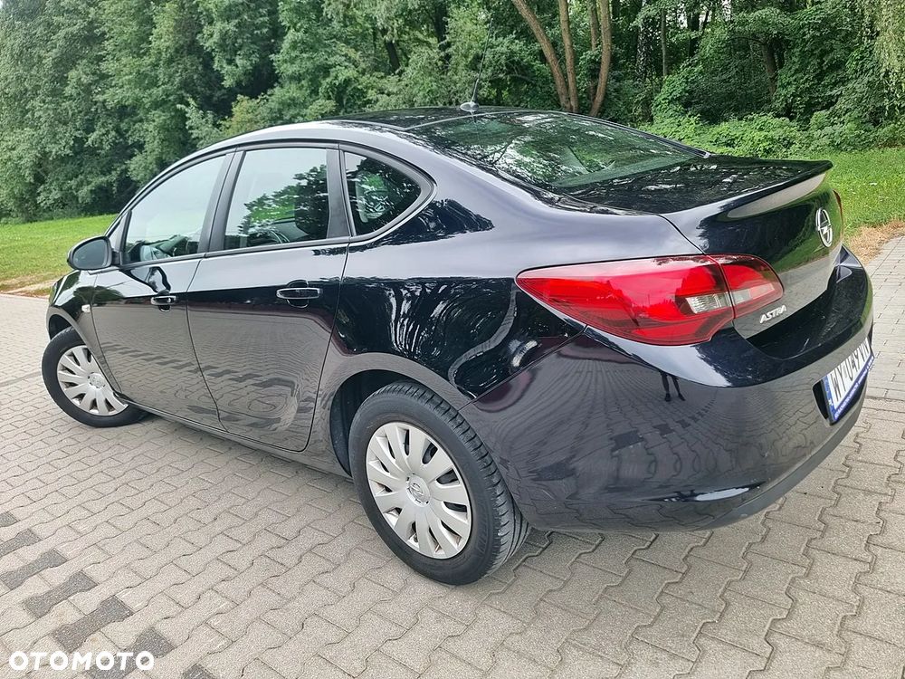 Opel Astra 1.6 Active - 18