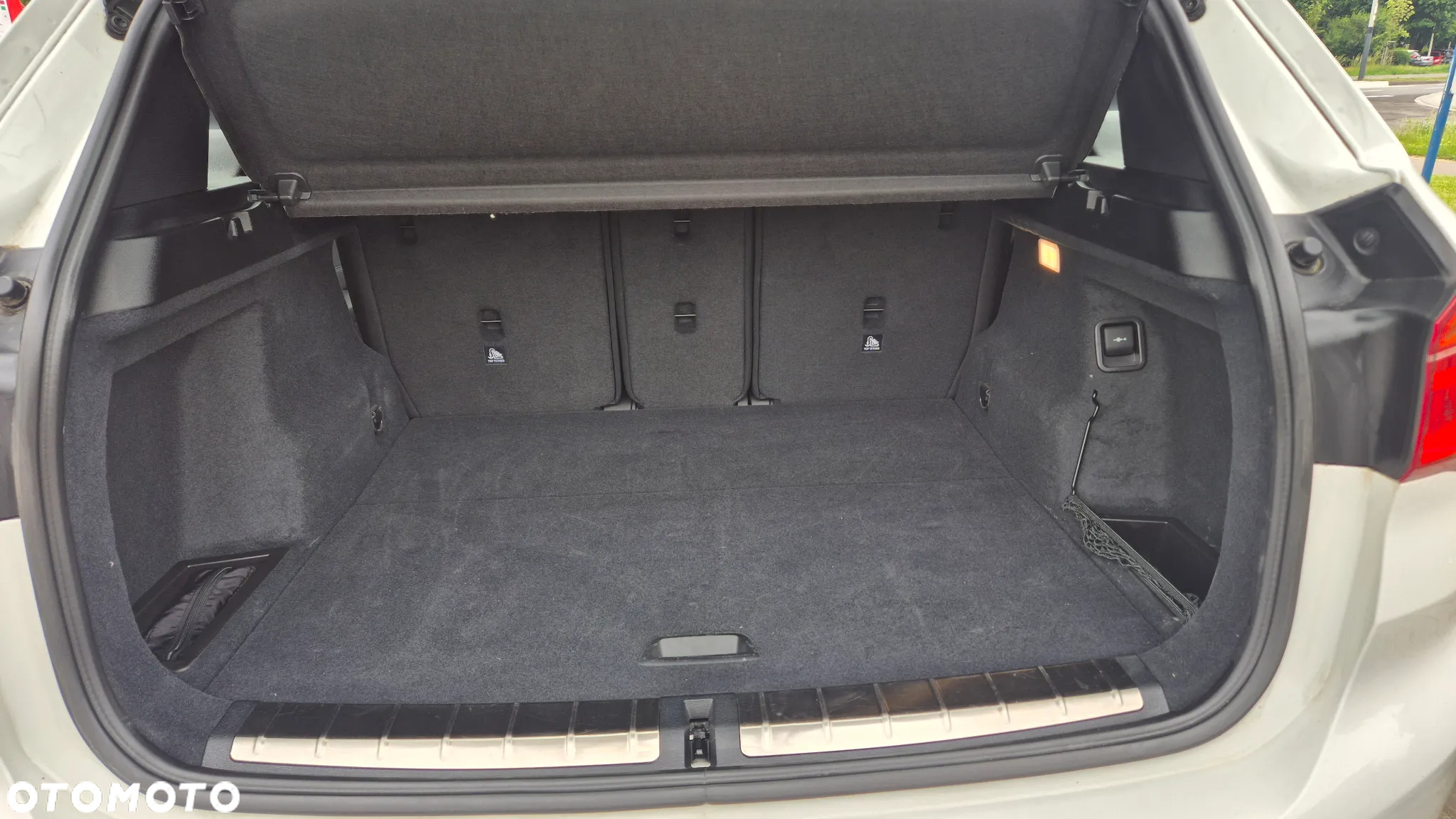 BMW X1 sDrive18i xLine - 9