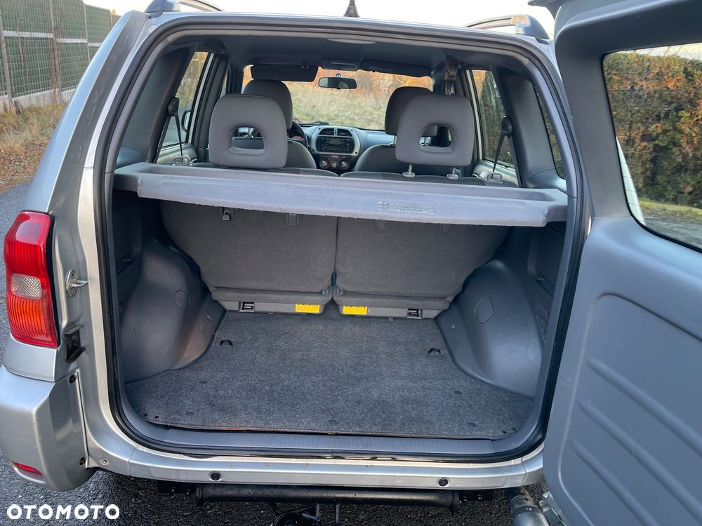 Toyota RAV4 2.0 D-4D 4x4 - 8