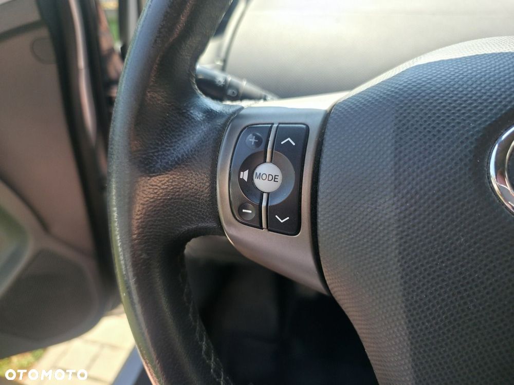 Toyota Yaris - 20