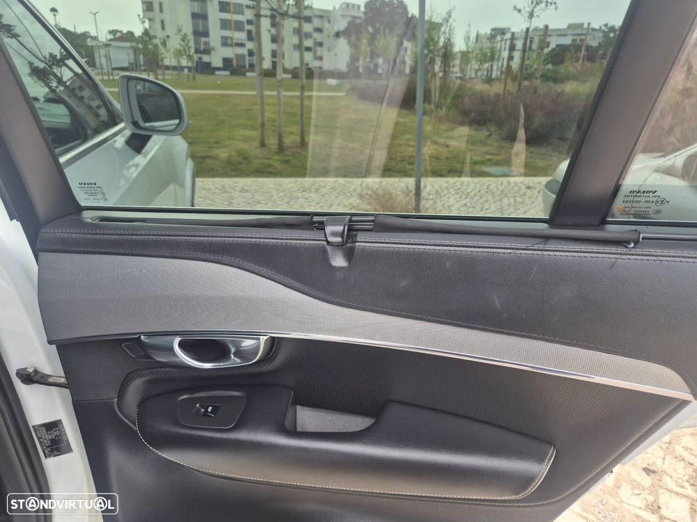 Volvo XC 90 2.0 D4 R-Design - 15