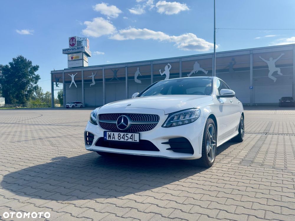 Mercedes-Benz Klasa C 300 4Matic 9G-TRONIC AMG Line - 1