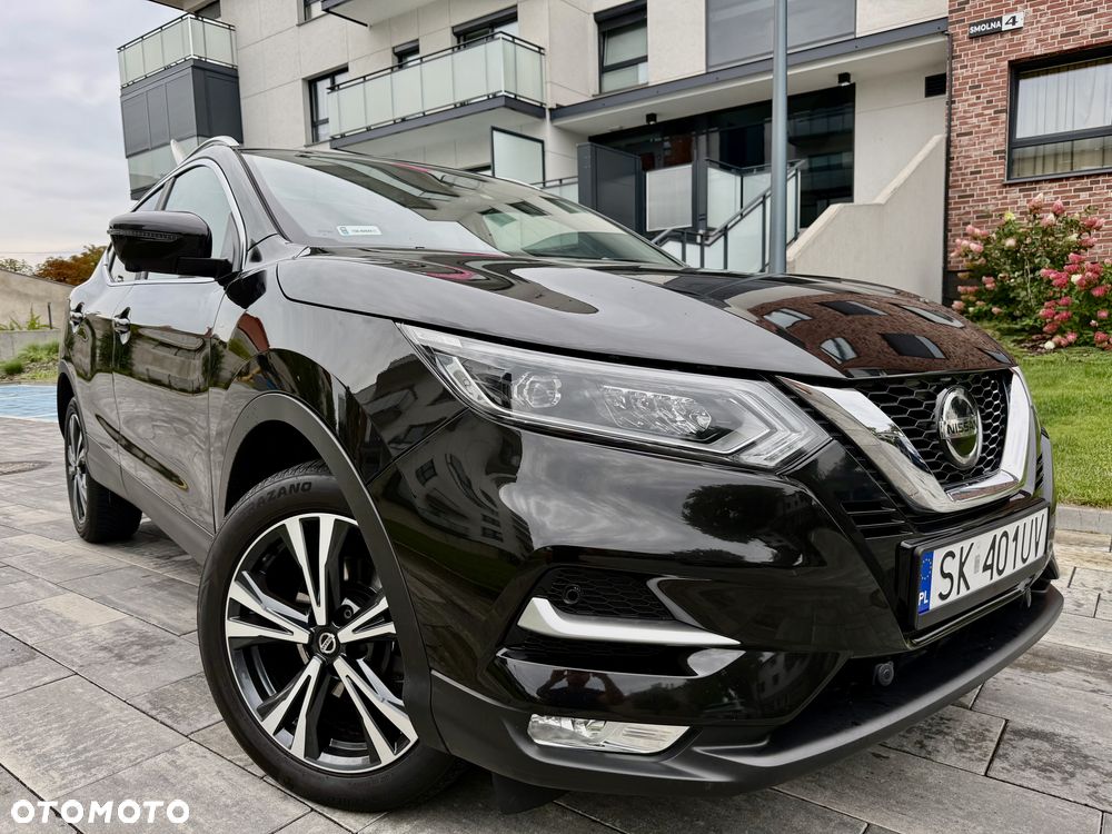 Nissan Qashqai 1.3 DIG-T SHIRO - 1