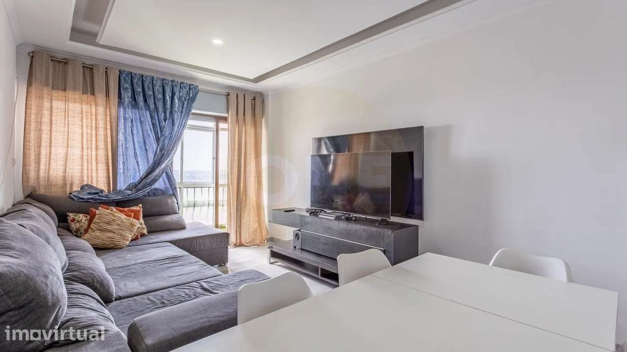 Apartamento T3 com Varandas - Ramada - Odivelas - Grande imagem: 2/27