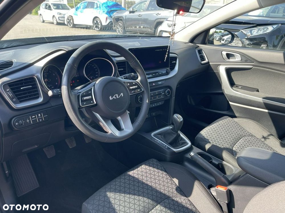 Kia Ceed 1.5 T-GDI S - 10