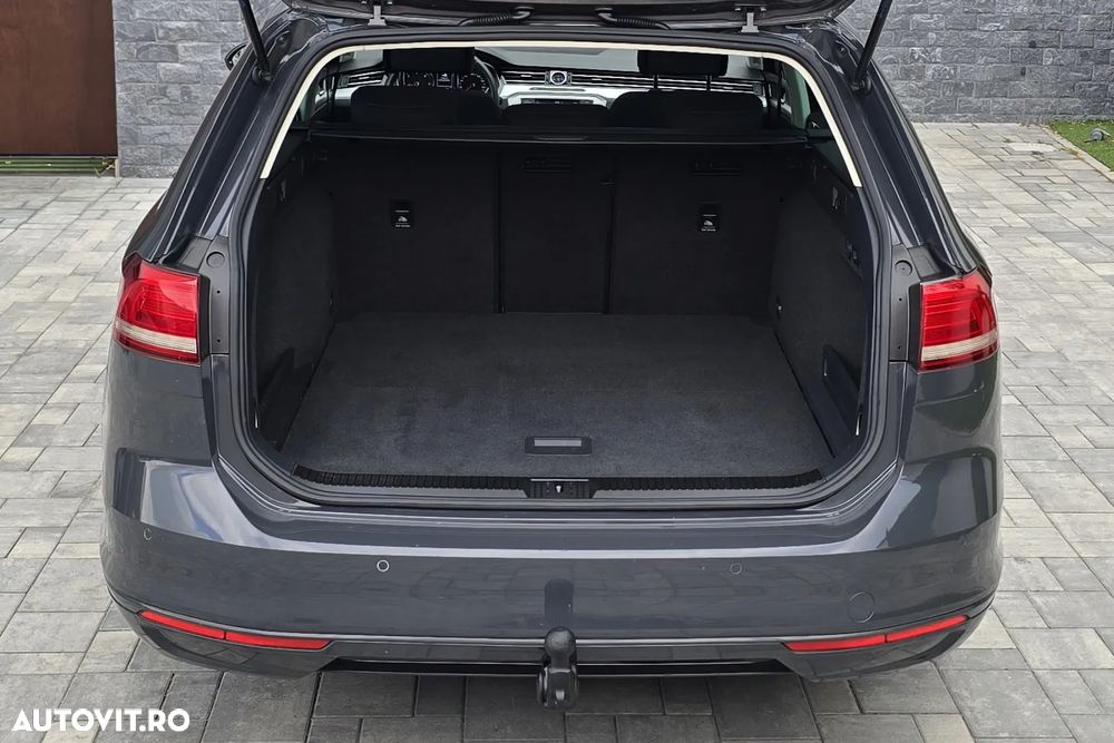Volkswagen Passat 2.0 TDI (BlueMotion Technology) Comfortline - 28