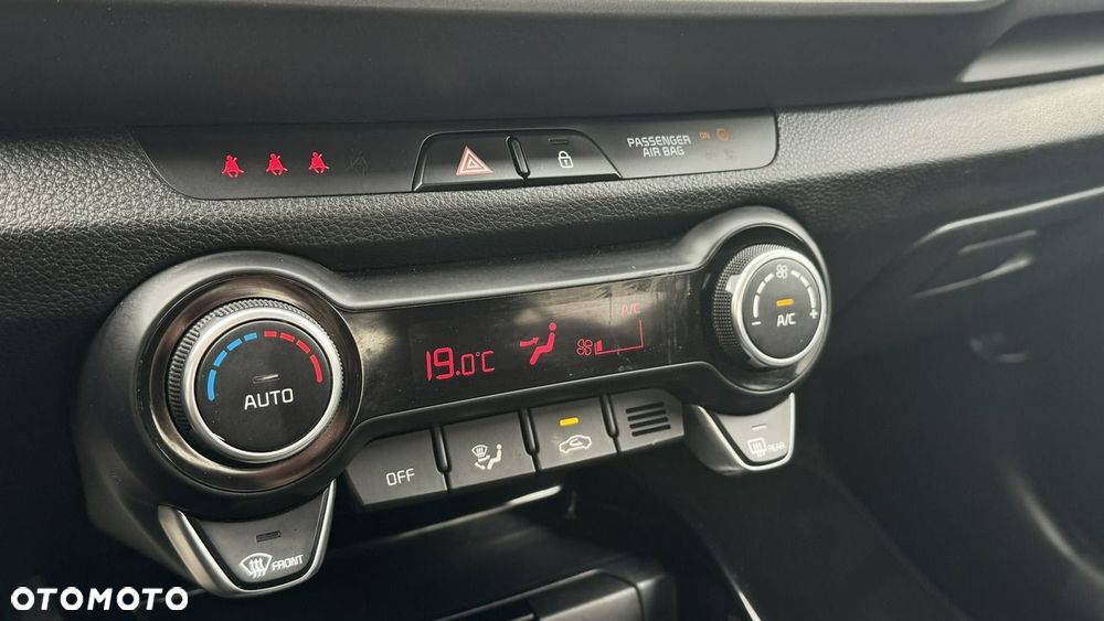 Kia Stonic - 11