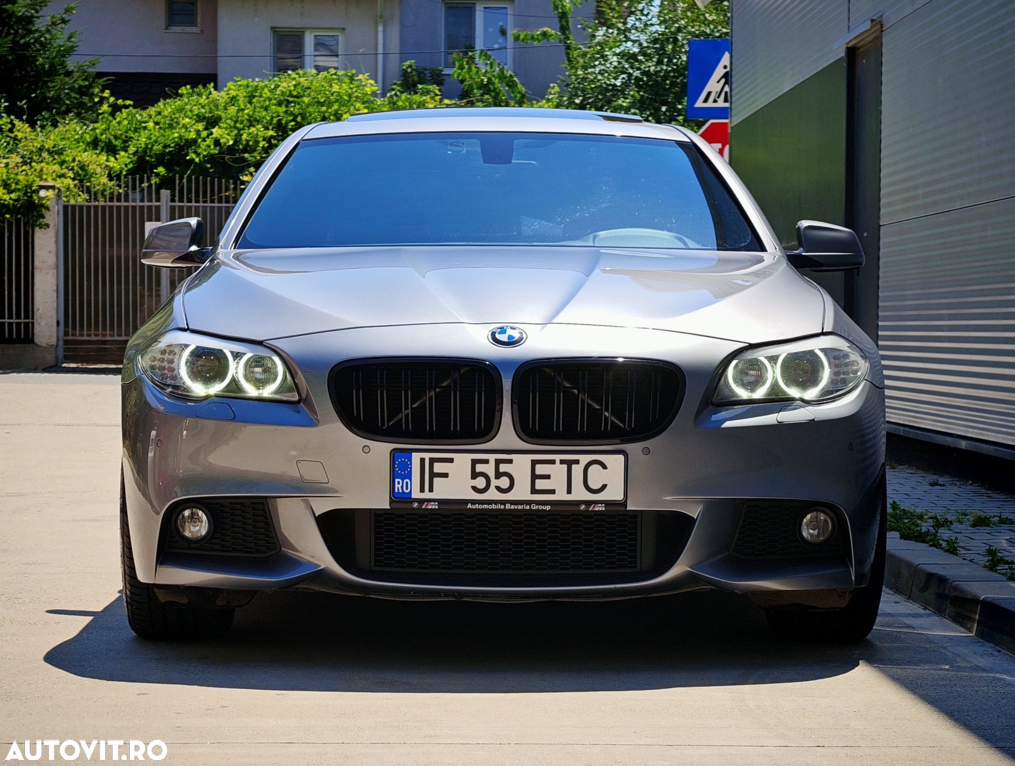 BMW Seria 5 525d xDrive AT - 29