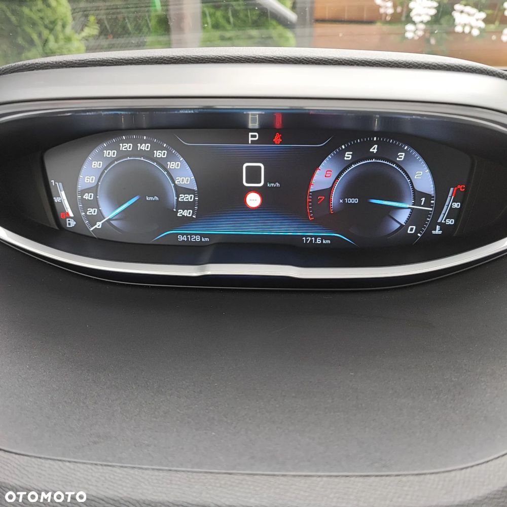 Peugeot 5008 1.6 THP Active S&S EAT6 - 8