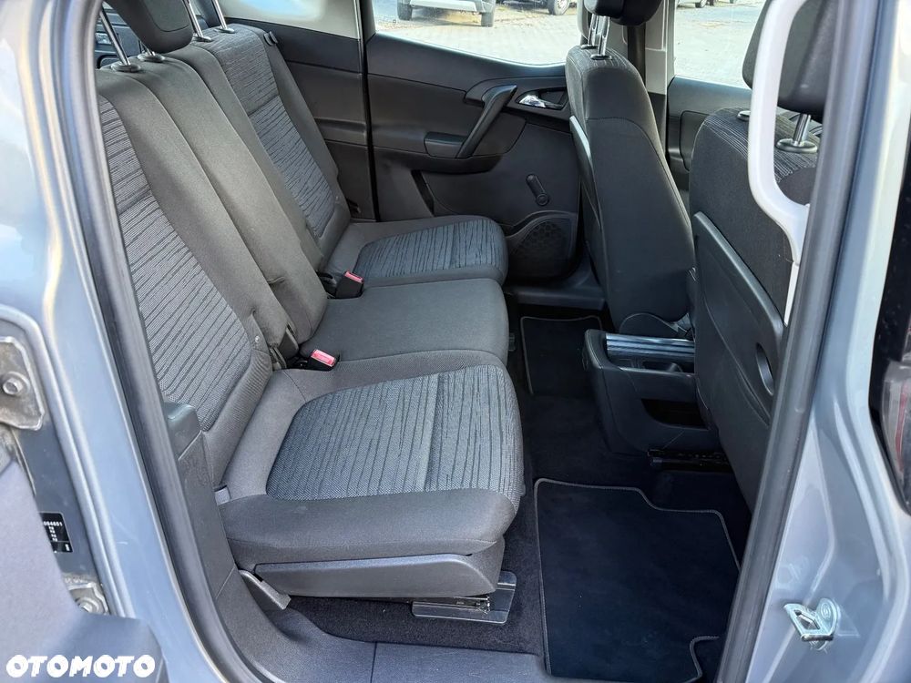 Opel Meriva - 21