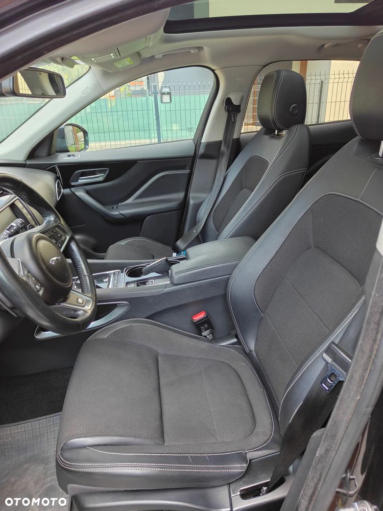 Jaguar F-Pace 2.0 i4D AWD R-Sport - 9