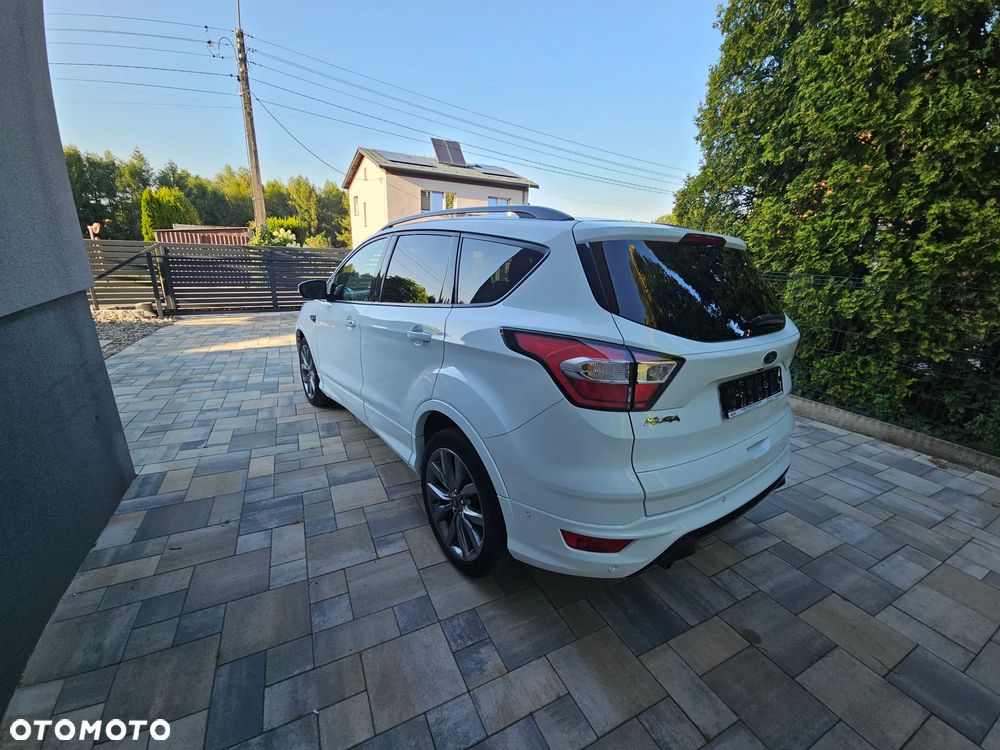 Ford Kuga 1.5 EcoBoost 2x4 ST-Line - 6