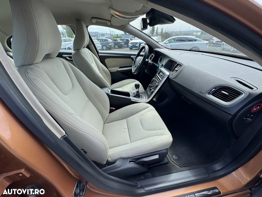 Volvo S60 D3 Start-Stop Basic - 19