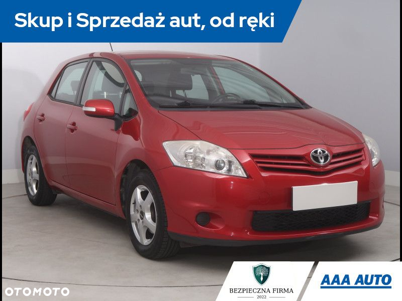 Toyota Auris - 2