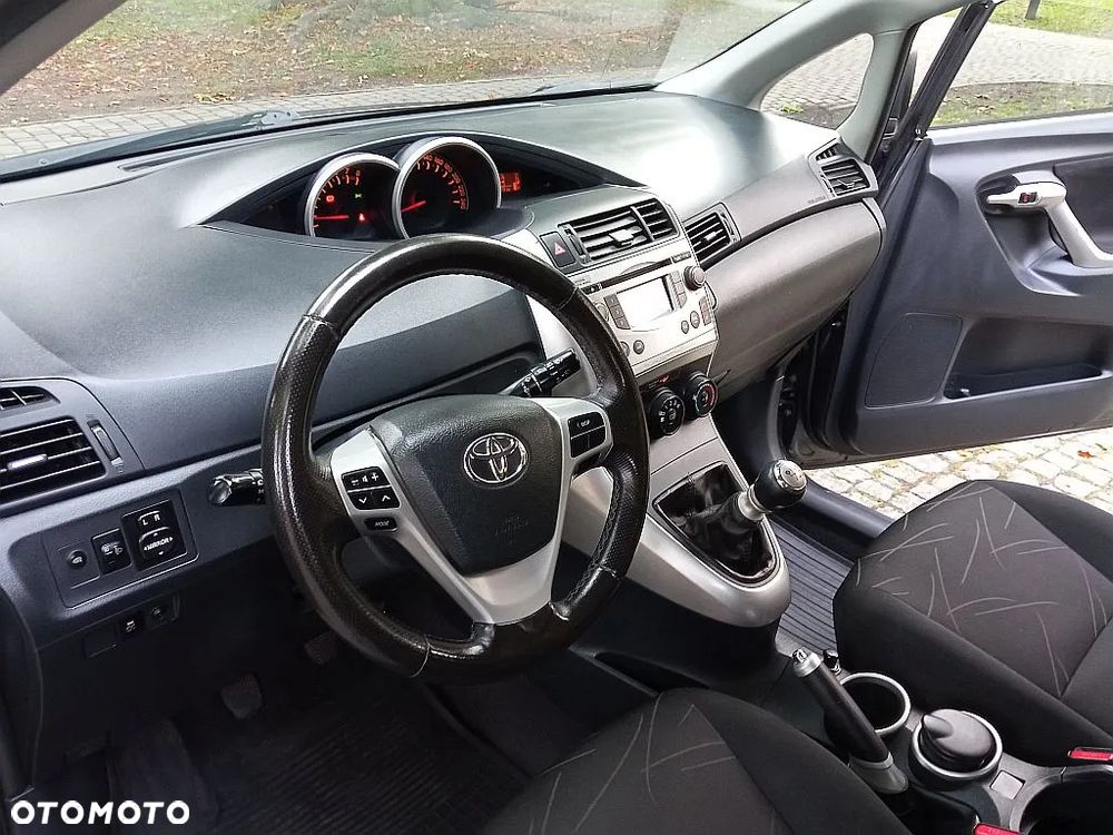 Toyota Verso 1.6 Sprint - 14