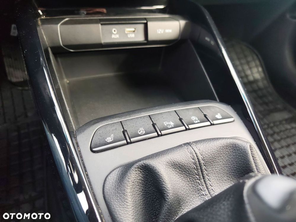 Kia Stonic 1.4 L - 26