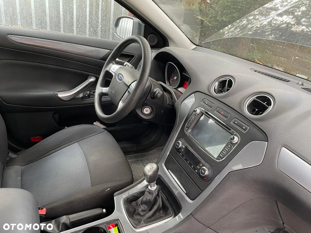 Ford Mondeo 2.0 TDCi Ambiente - 6