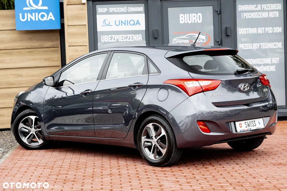 Hyundai i30 blue 1.6 GDI Style - 11